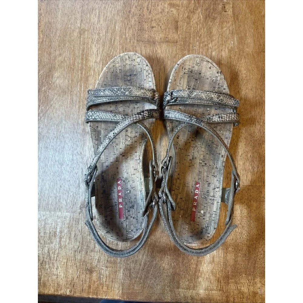 Prada Flat sandal Gold Snake Print Cork Women’s size 37 US 6.5 Vintage - Picture 2 of 9